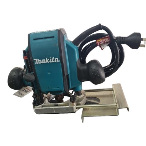 Makita plunge on sale router rp0900