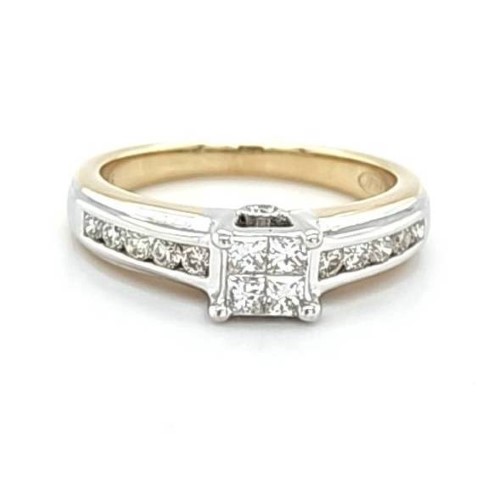 Princess Cut Diamonds In The Raised Setting With Round Sillint Cut ...