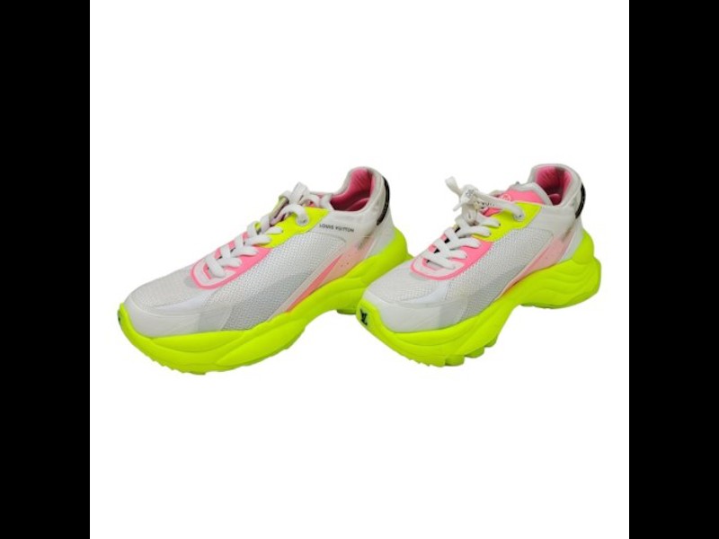 Louis Vuitton Run 55 Sneaker, Pink, 39