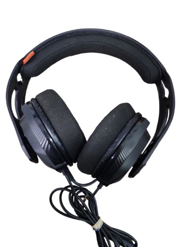 Plt 400 online headphones