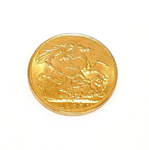 22ct King George V Sovereign Yellow Gold Gold Coin 7.9G | 035900232985 ...