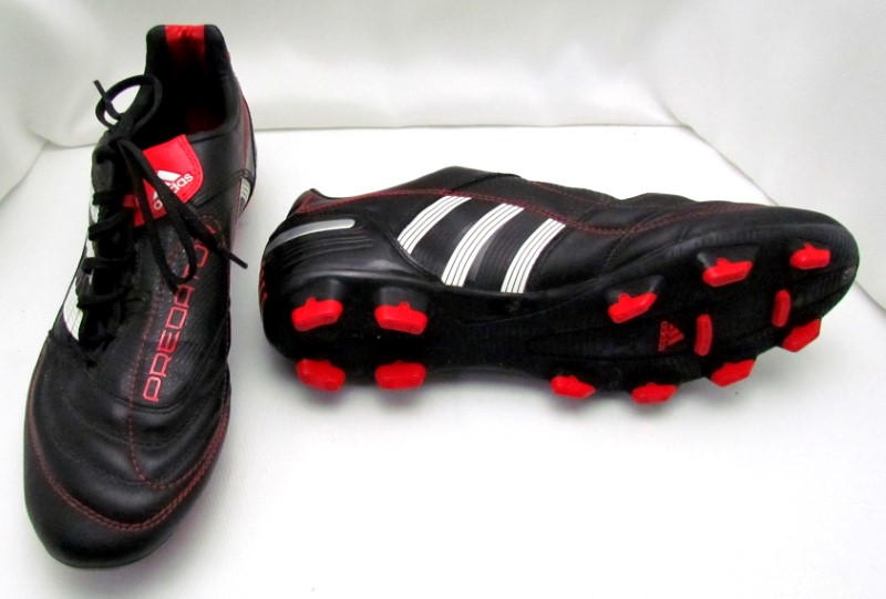 predator soccer shoes