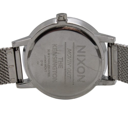 Nixon kensington shop movin out watch