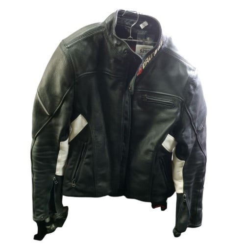 Cleaning a leather jacket – what to do and tips on avoiding mistakes