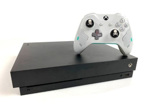 Xbox One X Model 1787ゲームソフト/ゲーム機本体
