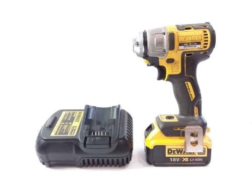 Dewalt Dcf895 18V Brushless 3 Speed Impact Driver Kit