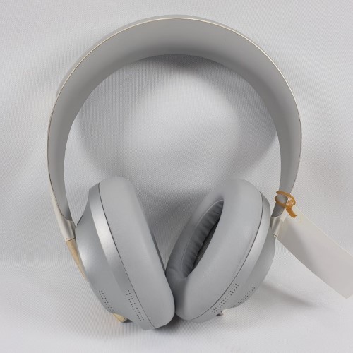 Bose 700 Noise Cancelling 423353 Silver 035900232195 Cash