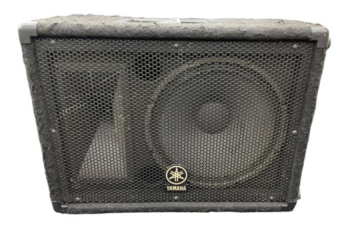 Selling Yamaha BR 12M monitor speaker