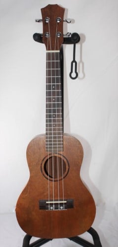 Cash converters store ukulele