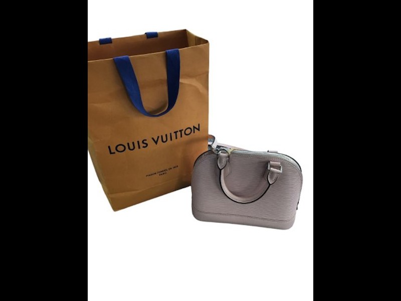 Louis Vuitton Alma Neo Bag  Louis vuitton, Louis vuitton store, Louis  vuitton alma