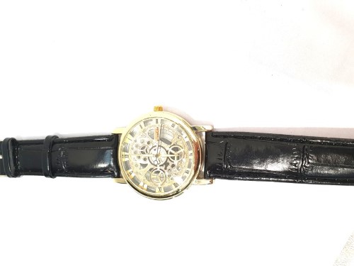 Xinslon Faux Leather Black Round Quartz Ladies Wrist Watch, Size 30: Buy  Online at Best Price in Egypt - Souq is now Amazon.eg