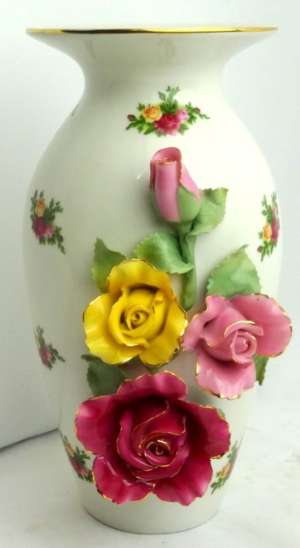 Royal Albert 1962 Old Country Roses Vase