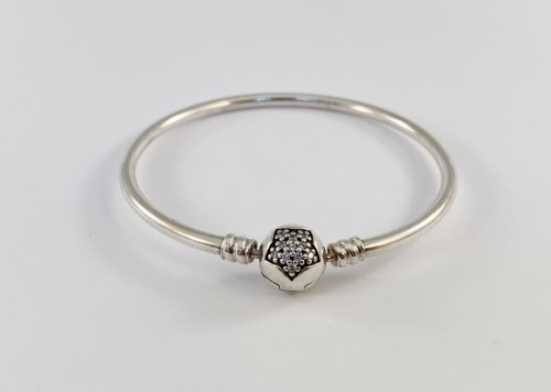 Pandora deals star bangle