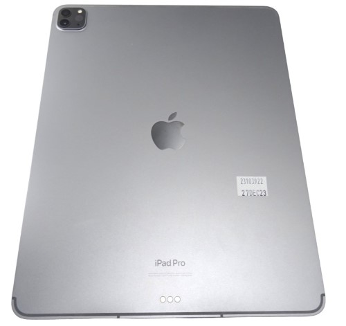 RESERVED FOR KELSEY DO NOT BUY Apple iPad 6th Generation 32GB in buying Silver