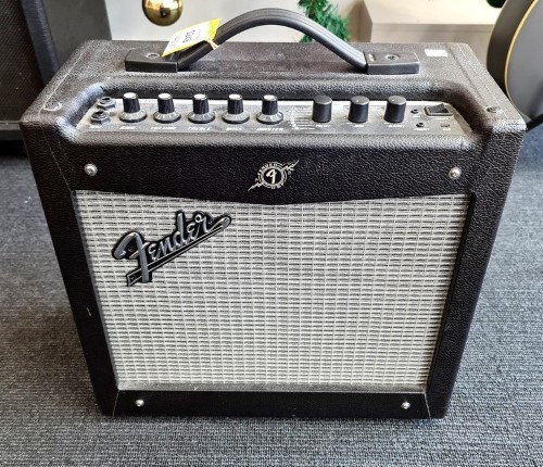 fender mustang 1