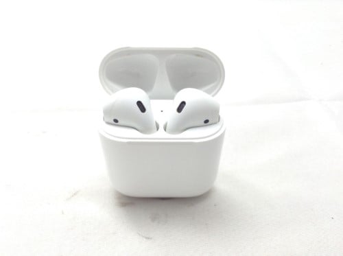 Apple Air Pods First Generation A2032 A2031 A1602 White 