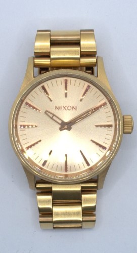 Nixon sentry discount 38 ss gold