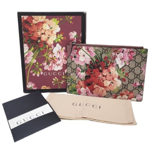 Gucci bloom pouch discount pink