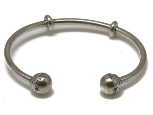 Silver torque deals bangle pandora